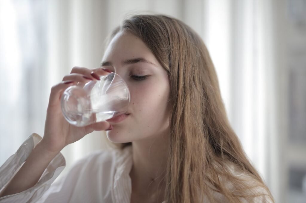 signs you're not drinking enough water